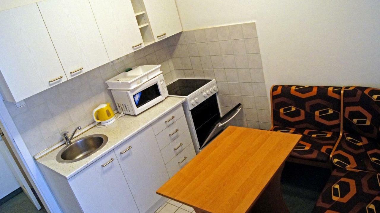 Km House Cerny Most Hostel ปราก ภายนอก รูปภาพ